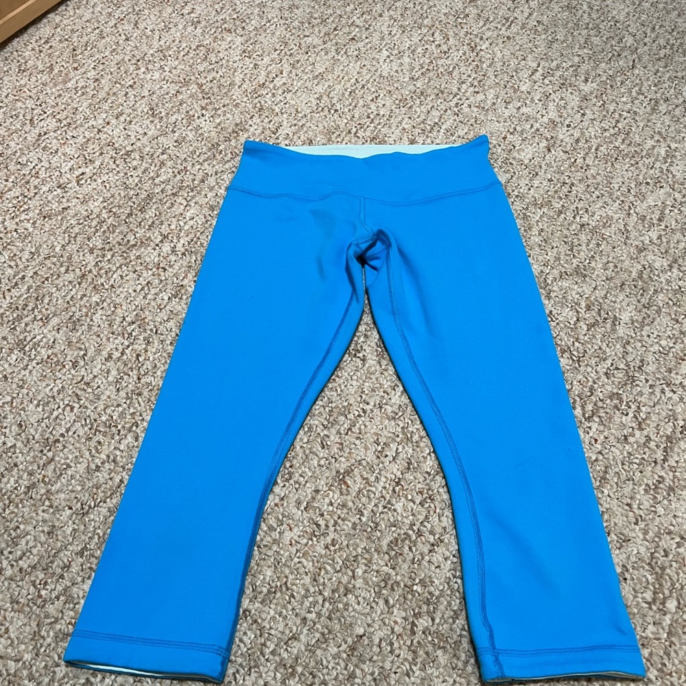 Lululemon Blue Fast and Free 21” Crop Size 6 - Picture 2 of 8